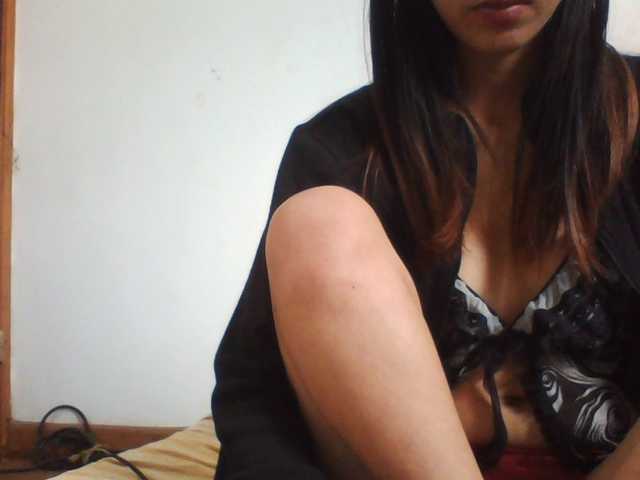 PrettyLie live cam on BongaCams