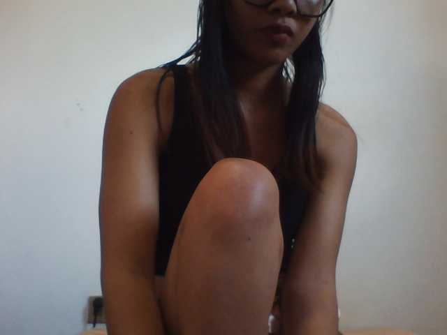 PrettyLie live cam on BongaCams