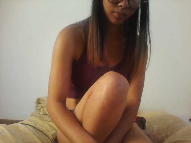 PrettyLie live cam on BongaCams