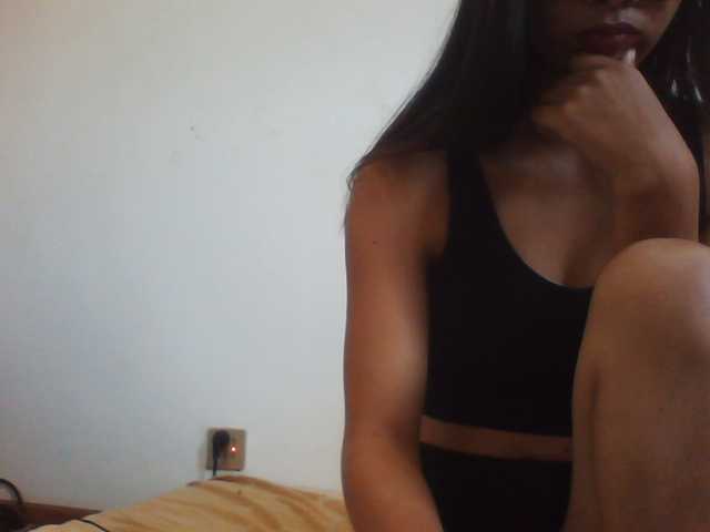 PrettyLie live cam on BongaCams