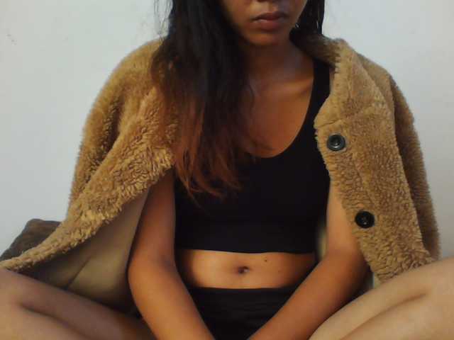 PrettyLie live cam on BongaCams