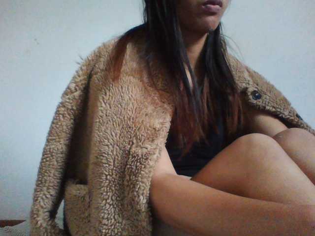 PrettyLie live cam on BongaCams