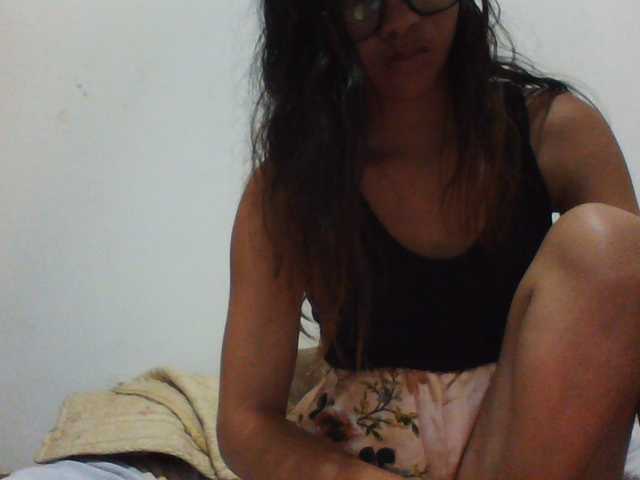 PrettyLie live cam on BongaCams