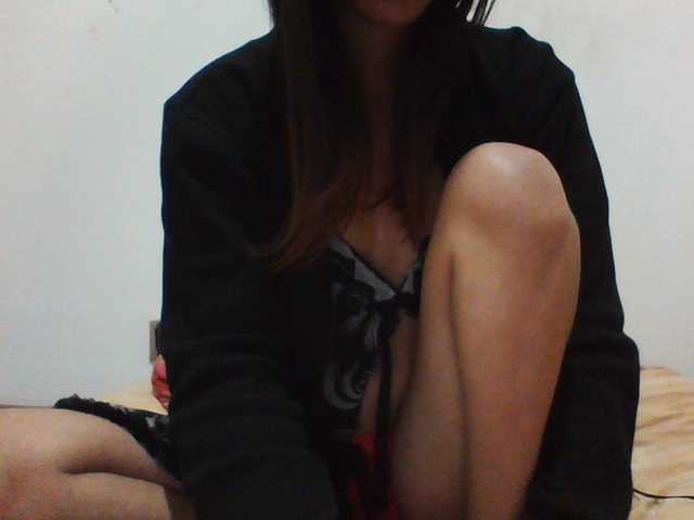 PrettyLie live cam on BongaCams