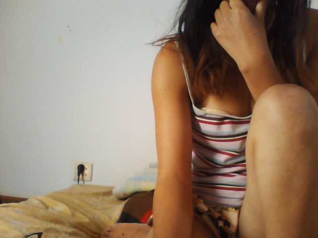 PrettyLie live cam on BongaCams