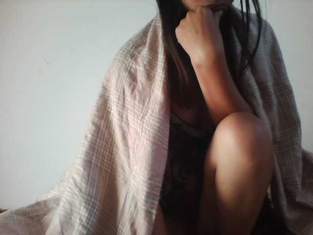 PrettyLie live cam on BongaCams
