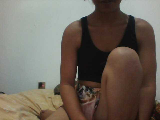 PrettyLie live cam on BongaCams