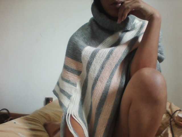 PrettyLie live cam on BongaCams