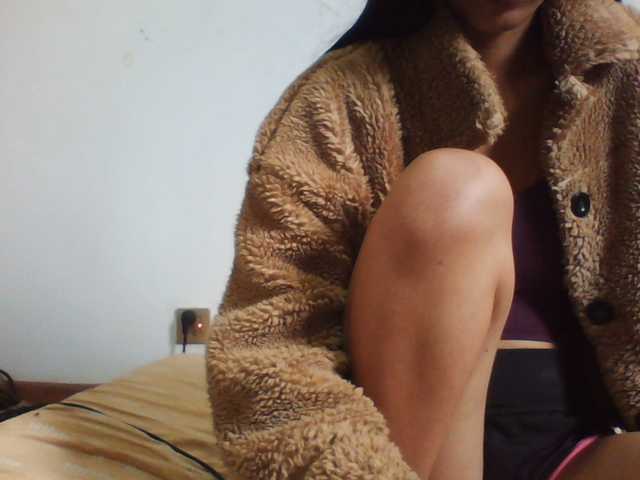 PrettyLie live cam on BongaCams