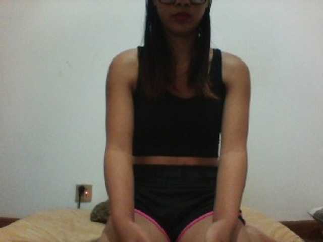 PrettyLie live cam on BongaCams