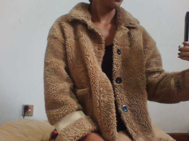 PrettyLie live cam on BongaCams