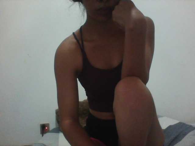 PrettyLie live cam on BongaCams