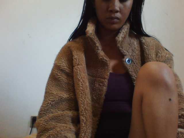 PrettyLie live cam on BongaCams