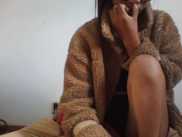 PrettyLie live cam on BongaCams