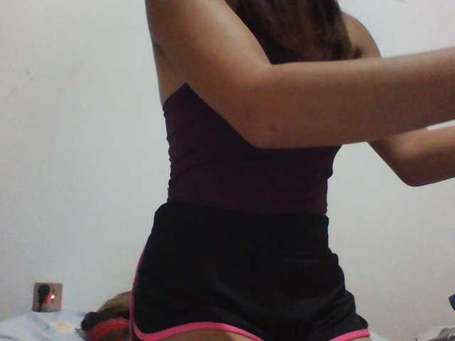 PrettyLie live webcam show