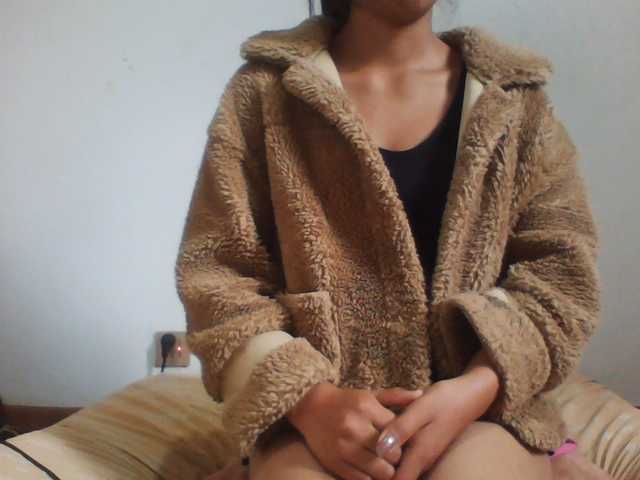 PrettyLie live cam on BongaCams