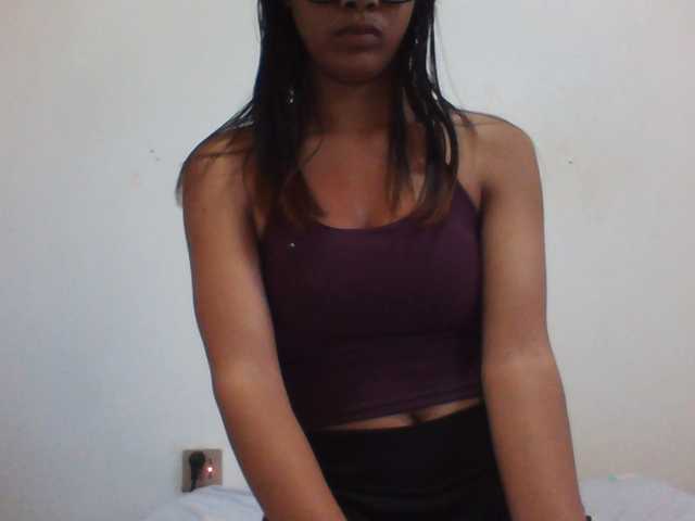 PrettyLie live cam on BongaCams