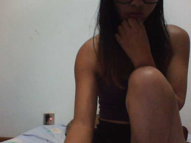 PrettyLie live cam on BongaCams
