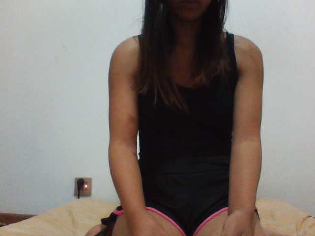 PrettyLie live cam on BongaCams