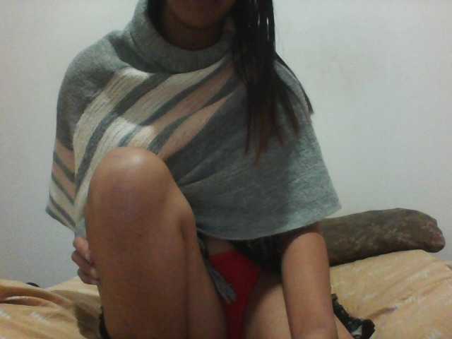 PrettyLie live cam on BongaCams
