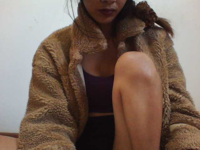 PrettyLie live cam on BongaCams