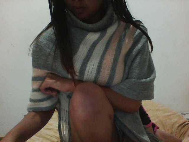 PrettyLie live cam on BongaCams