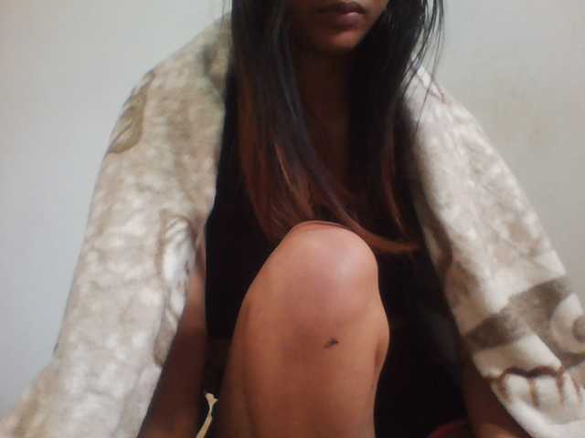PrettyLie live cam on BongaCams