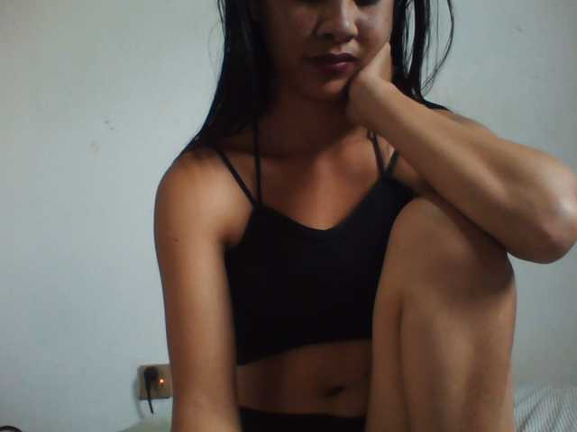 PrettyLie live cam on BongaCams