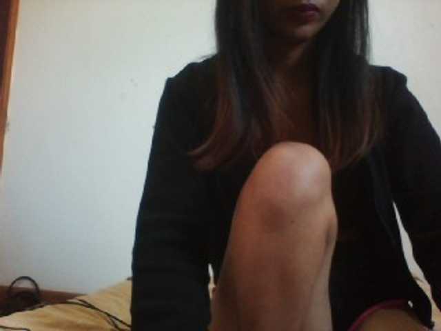 PrettyLie live cam on BongaCams