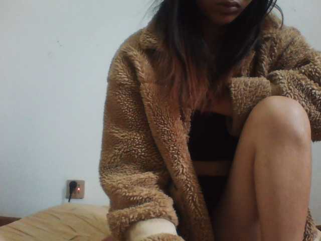 PrettyLie live cam on BongaCams