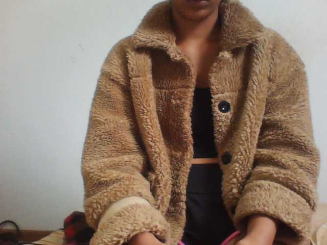 PrettyLie live cam on BongaCams