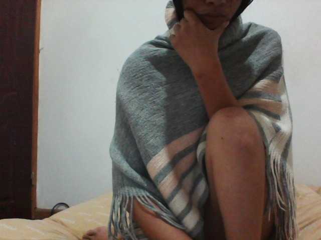 PrettyLie live cam on BongaCams