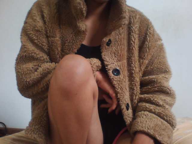 PrettyLie live cam on BongaCams