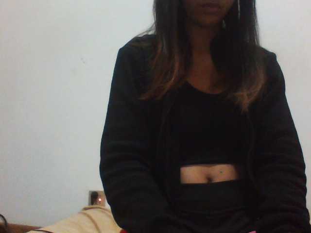 PrettyLie live cam on BongaCams