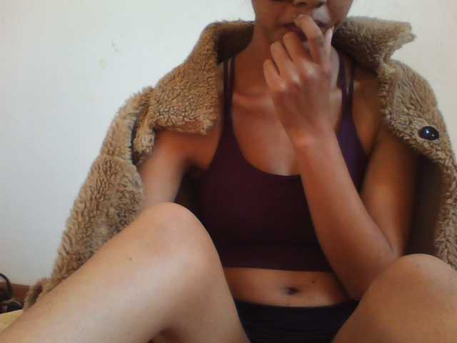 PrettyLie live cam on BongaCams