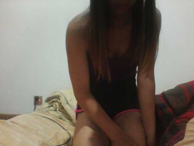 PrettyLie live cam on BongaCams