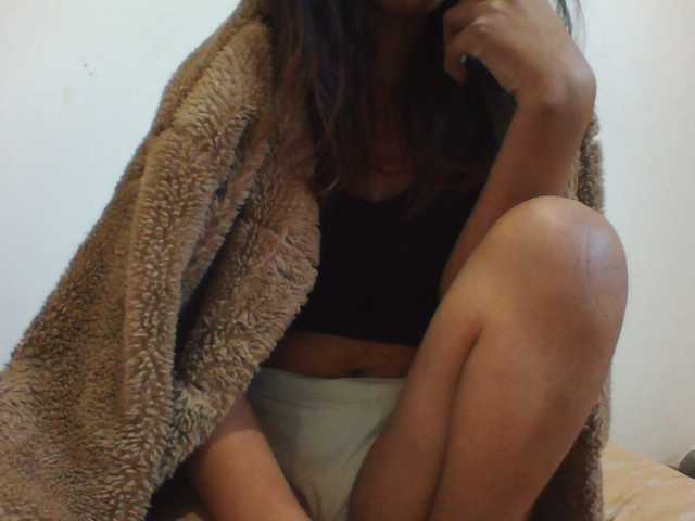 PrettyLie live cam on BongaCams