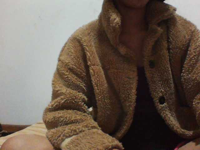 PrettyLie live cam on BongaCams