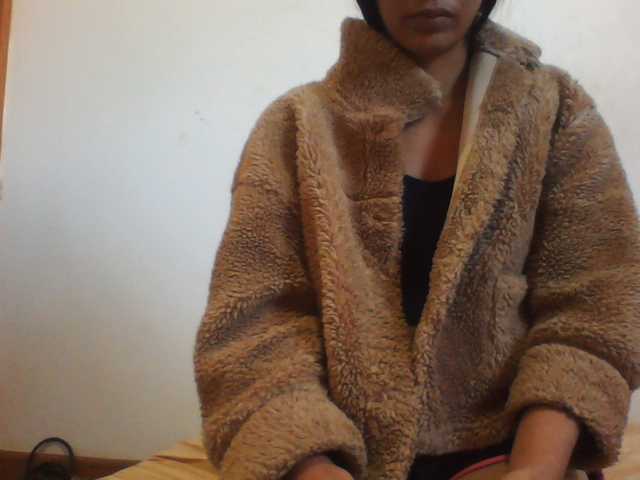 PrettyLie live cam on BongaCams