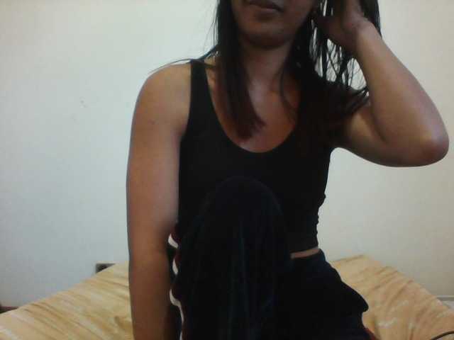PrettyLie live cam on BongaCams