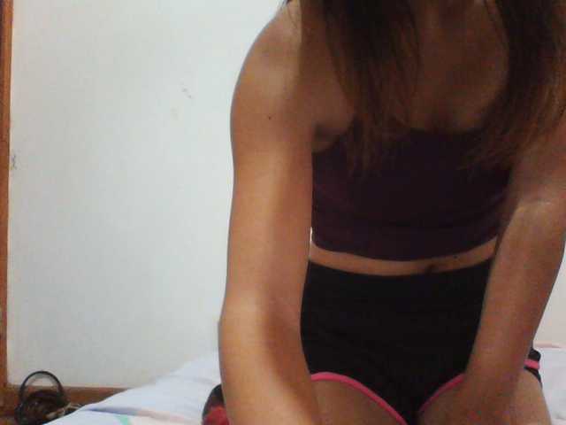 PrettyLie live cam on BongaCams