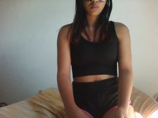 PrettyLie webcam