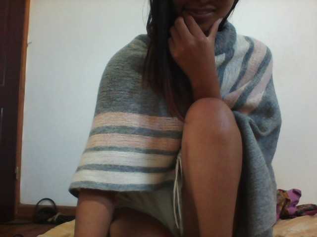 PrettyLie live cam on BongaCams