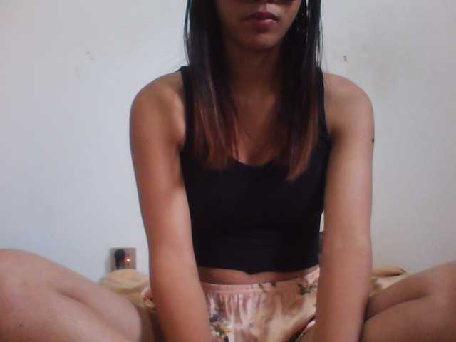 PrettyLie live cam on BongaCams