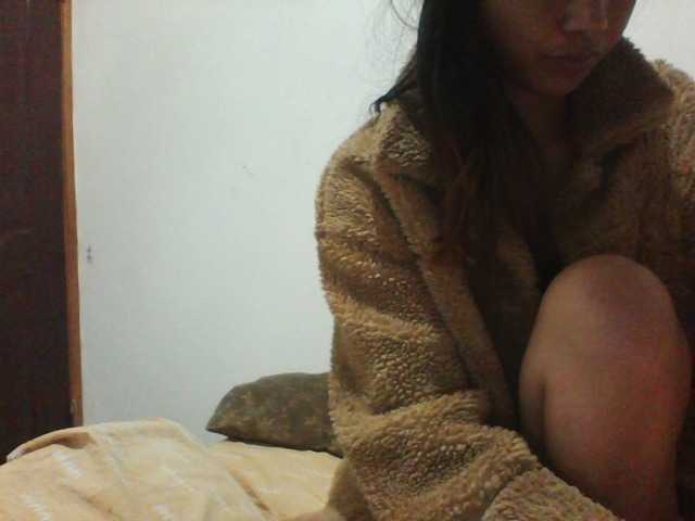 PrettyLie live cam on BongaCams