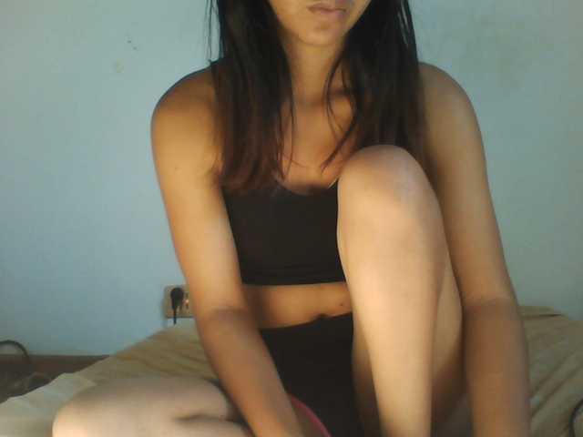 PrettyLie live cam on BongaCams