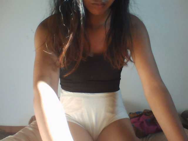 PrettyLie live cam on BongaCams