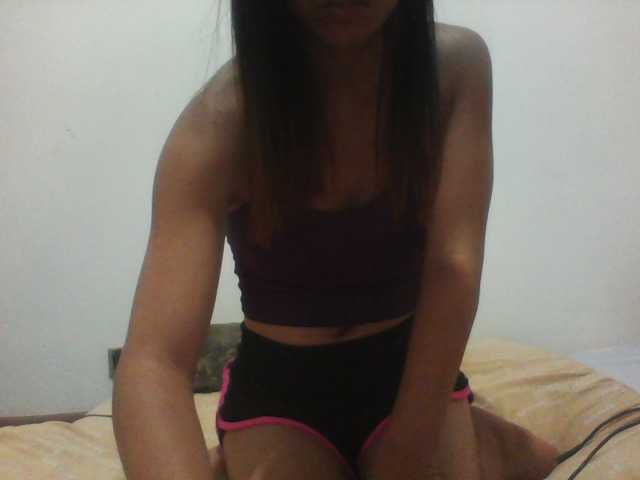 PrettyLie live cam on BongaCams