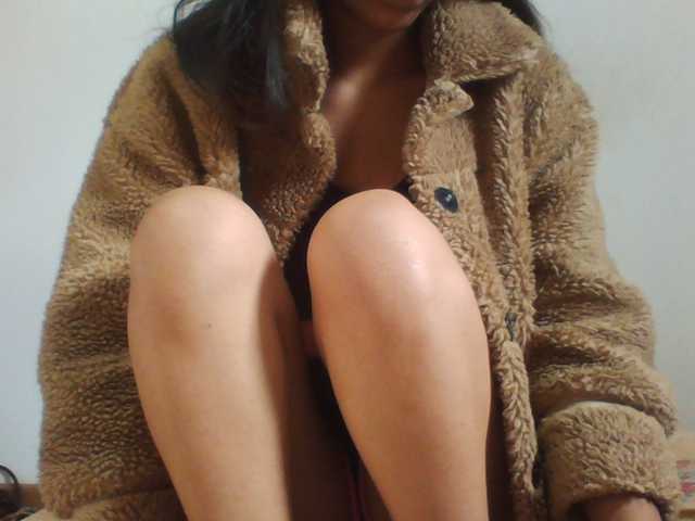 PrettyLie live cam on BongaCams