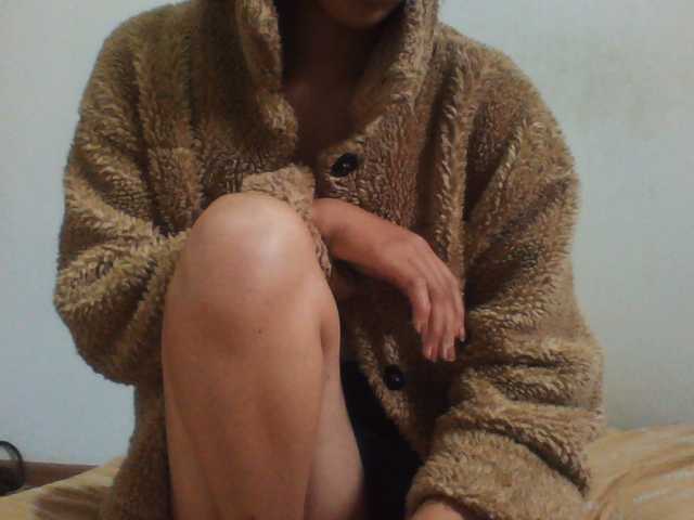 PrettyLie live cam on BongaCams